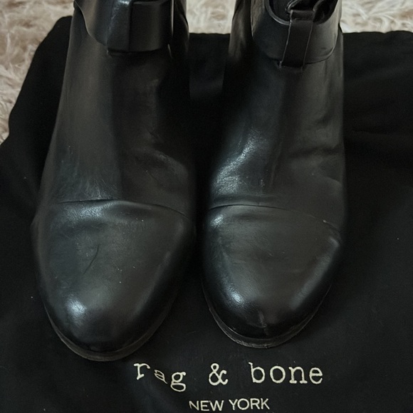 Authentic Rag & Bone Harrow Ankle Boot black leather bootie with duster. - Picture 4 of 5